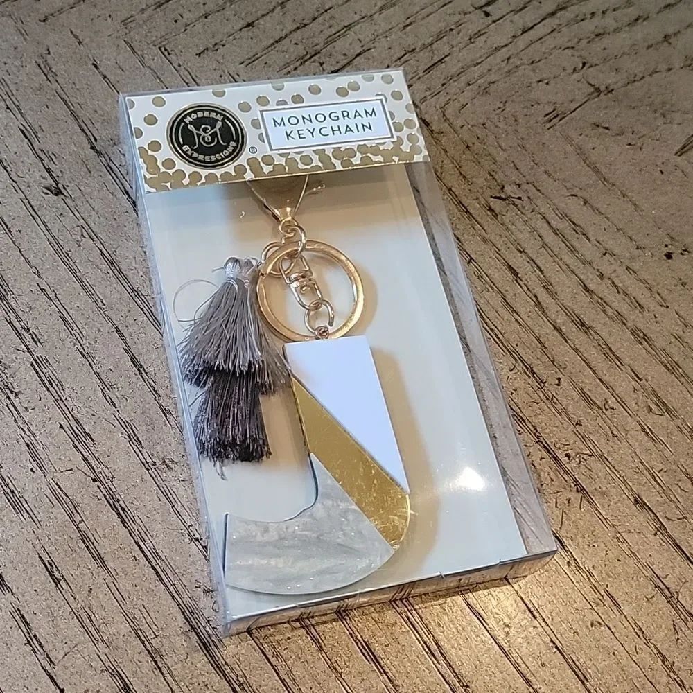 J Monogram keychain NWT 🤍💛 - Picture 4 of 4